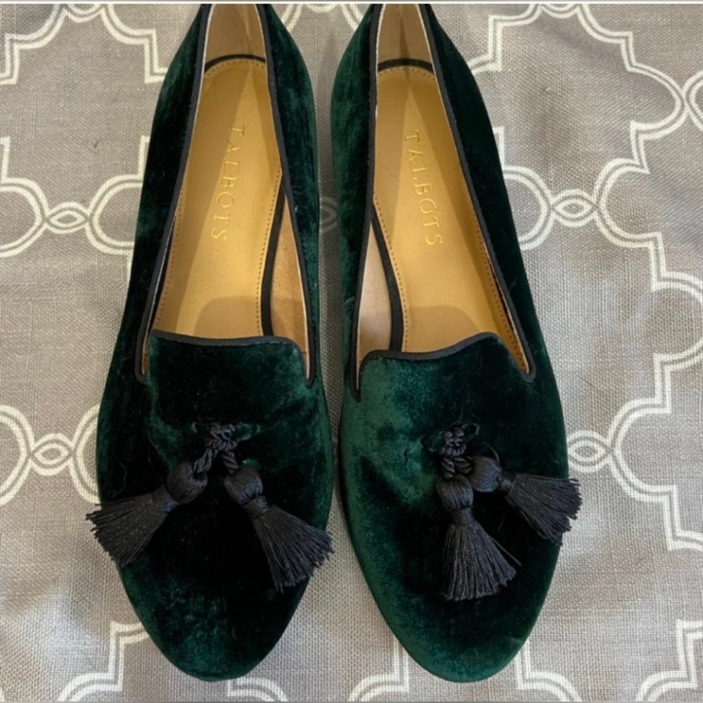 NWOT Talbots Green Velvet Tasseled Loafer w/ Brass Heel Detail and Leather Sole